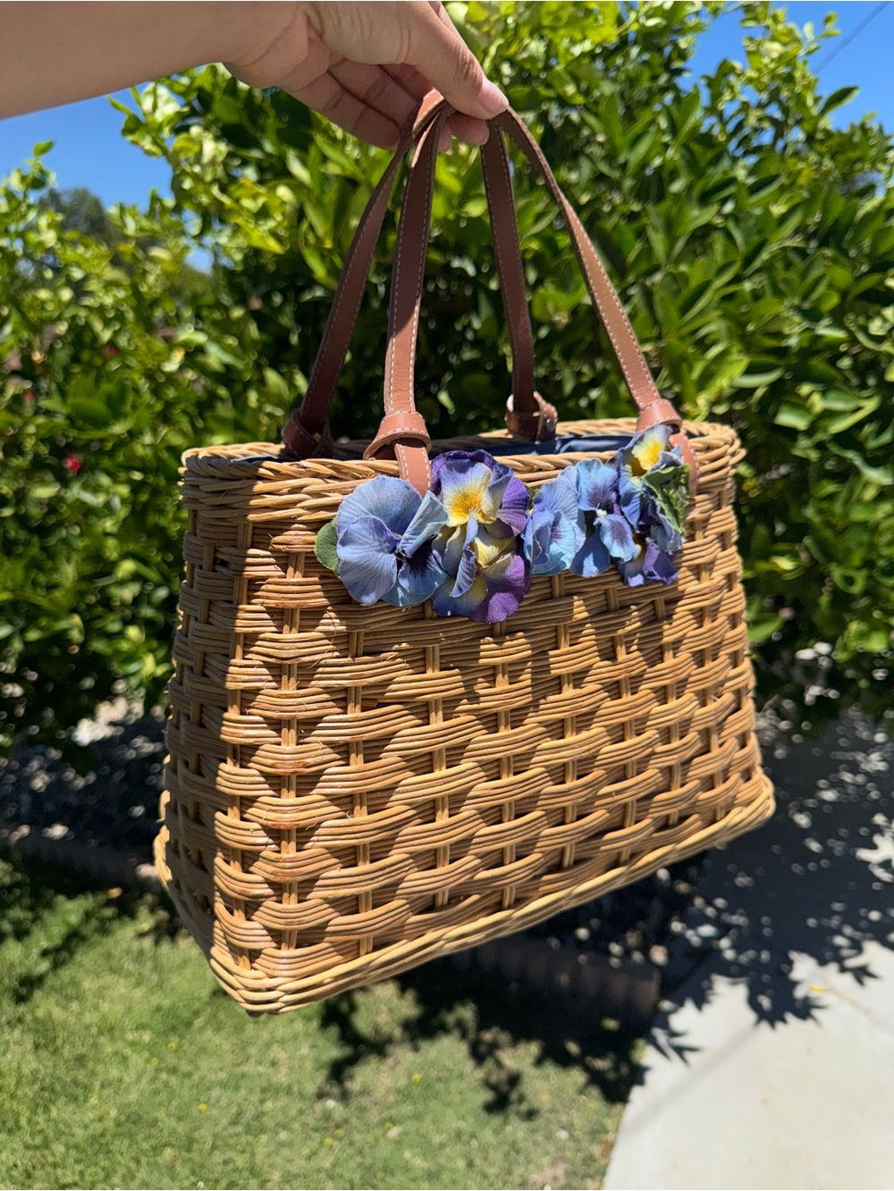 RARE Kate Spade New York Floral Wicker Woven Basket Bag Nuetral Tote Handbag - Picture 8 of 17